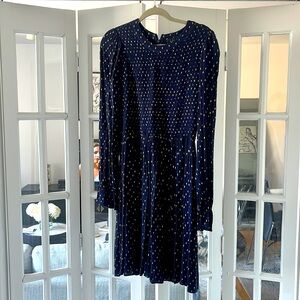 New Dress! Size Medium in Navy